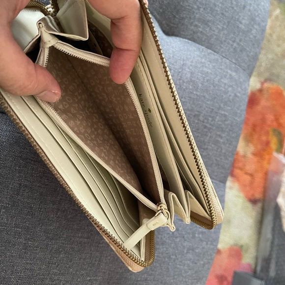 Kate Spade NY Continental Wallet - Picture 3 of 4